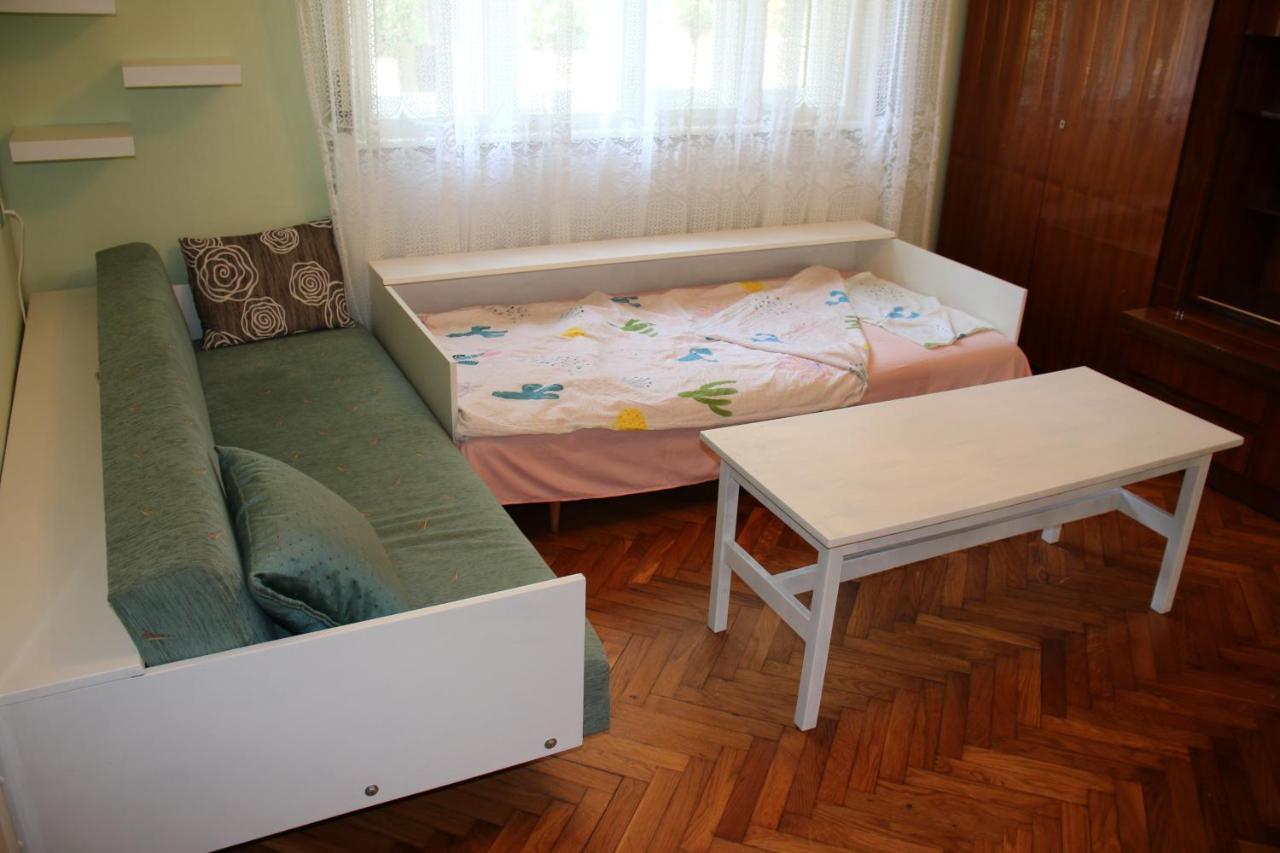 Green Cactus Rooms - Unique And Cozy House Senta Экстерьер фото