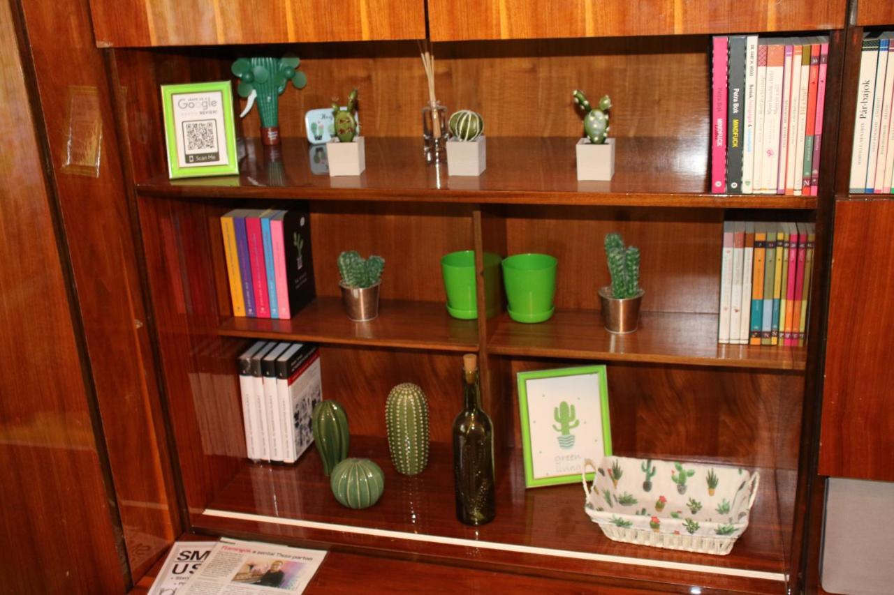Green Cactus Rooms - Unique And Cozy House Senta Экстерьер фото